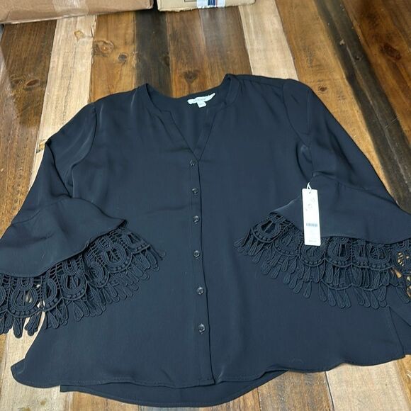 Chico’s SZ 0 long sleeve button up top - Picture 3 of 11